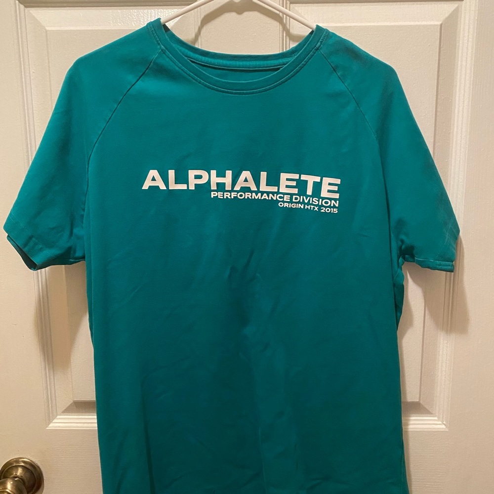 Alphalete shirt bundle Large